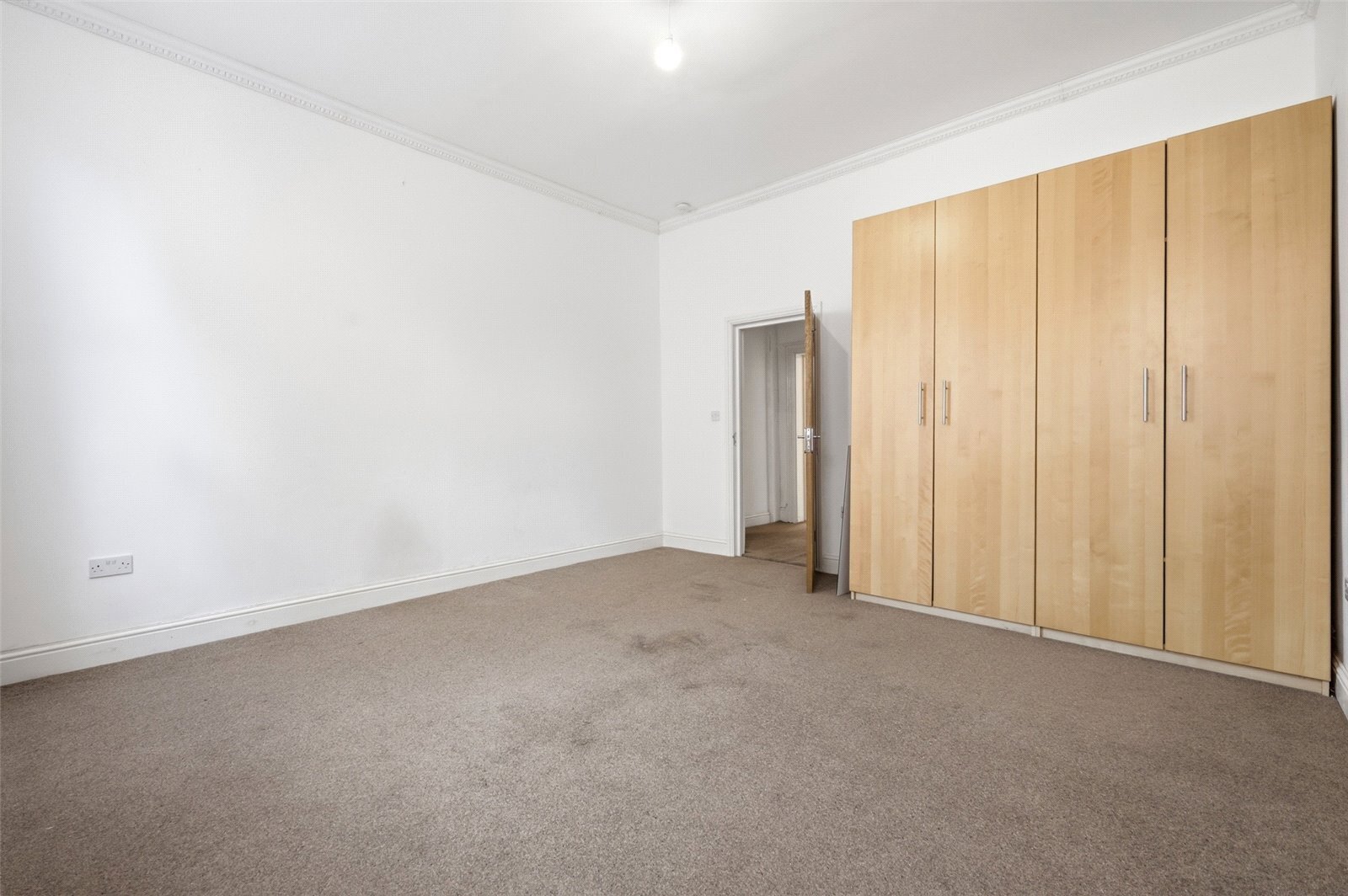 Aldersbrook Road, London, E12 Image 9