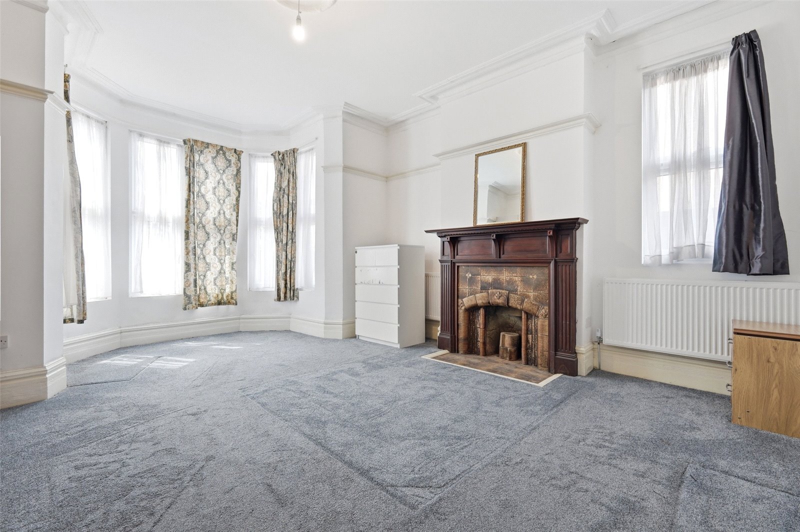 Aldersbrook Road, London, E12 Image 11