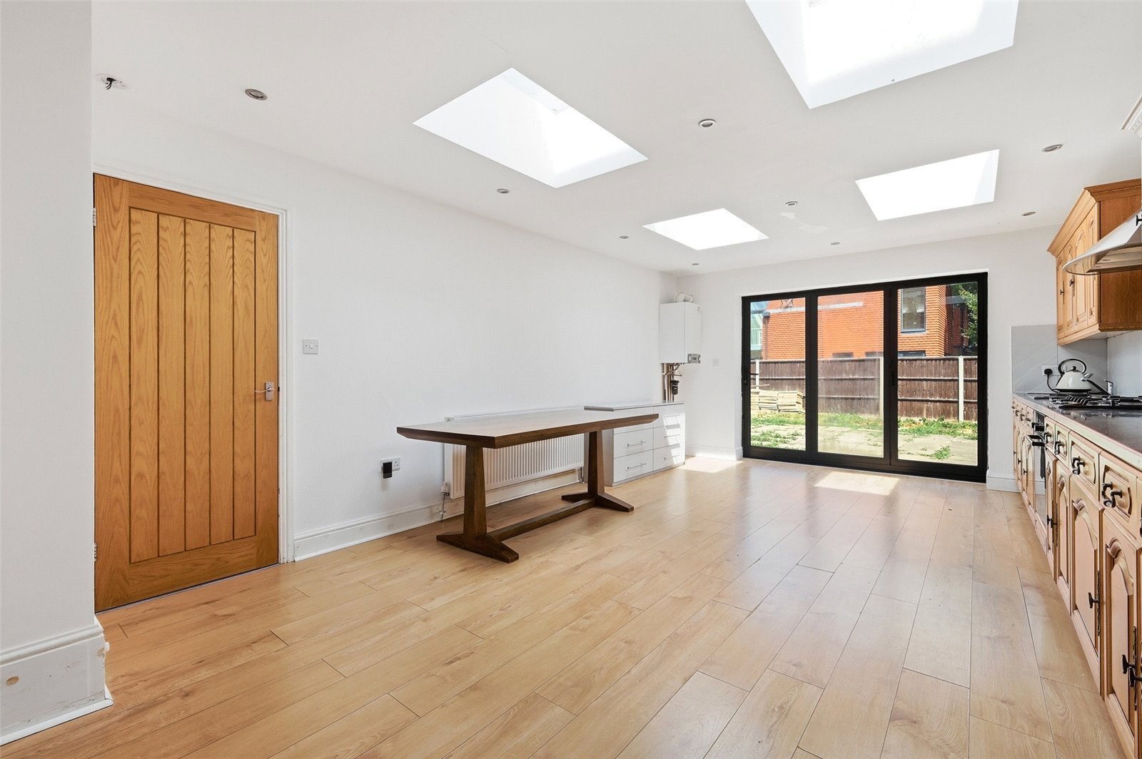 Aldersbrook Road, London, E12 Image 19