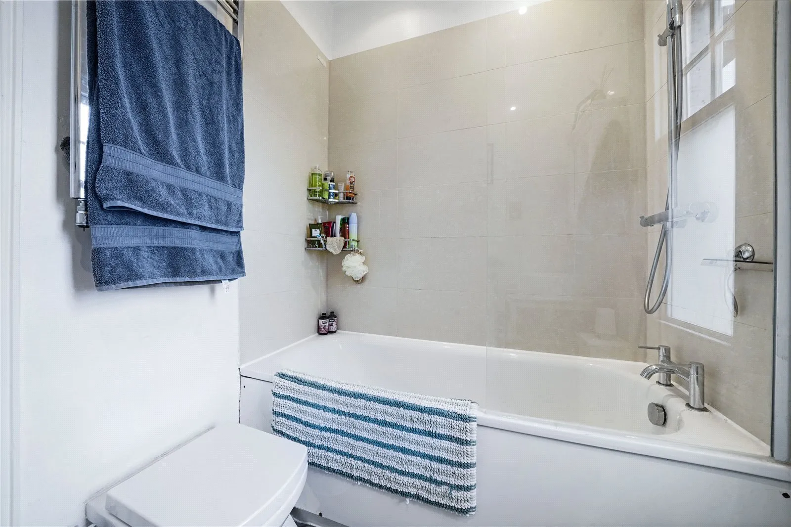 Hewitt Avenue, Wood Green, London, N22