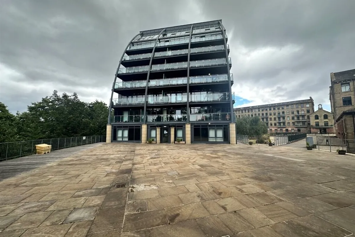 Salts Mill Road, SHIPLEY