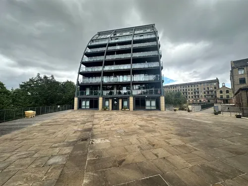 Salts Mill Road, SHIPLEYphoto