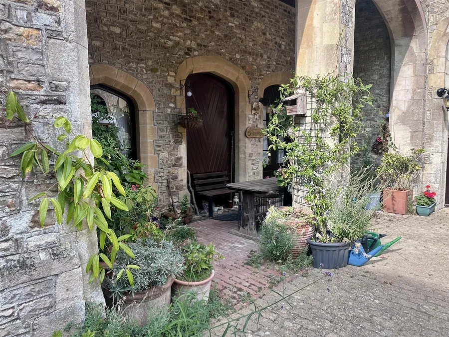 Property Image 9