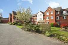 Curie Close, RUGBY