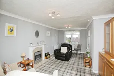 Curie Close, RUGBY