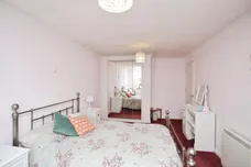 Curie Close, RUGBY