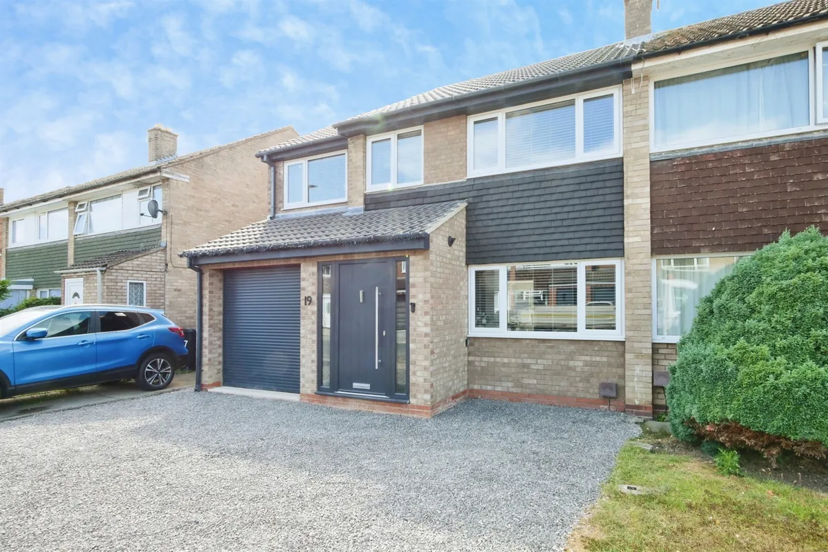 Lowfield Drive, Haxby, York