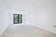 Bolters Lane, BANSTEAD