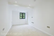 Bolters Lane, BANSTEAD
