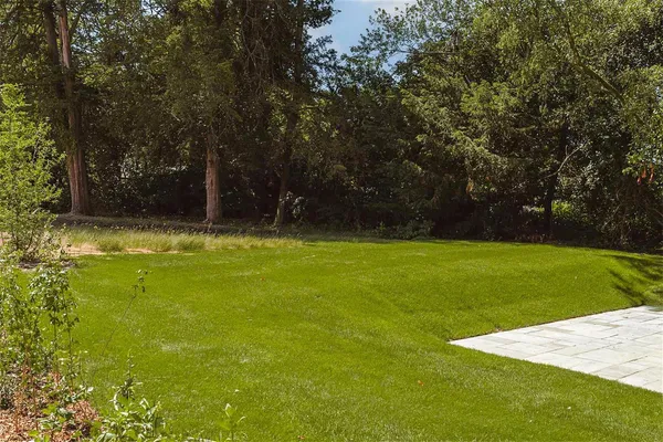 Bechwood Close, Tadworth, KT20 photo 9