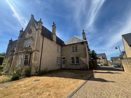 Lickhill Road, Calnephoto