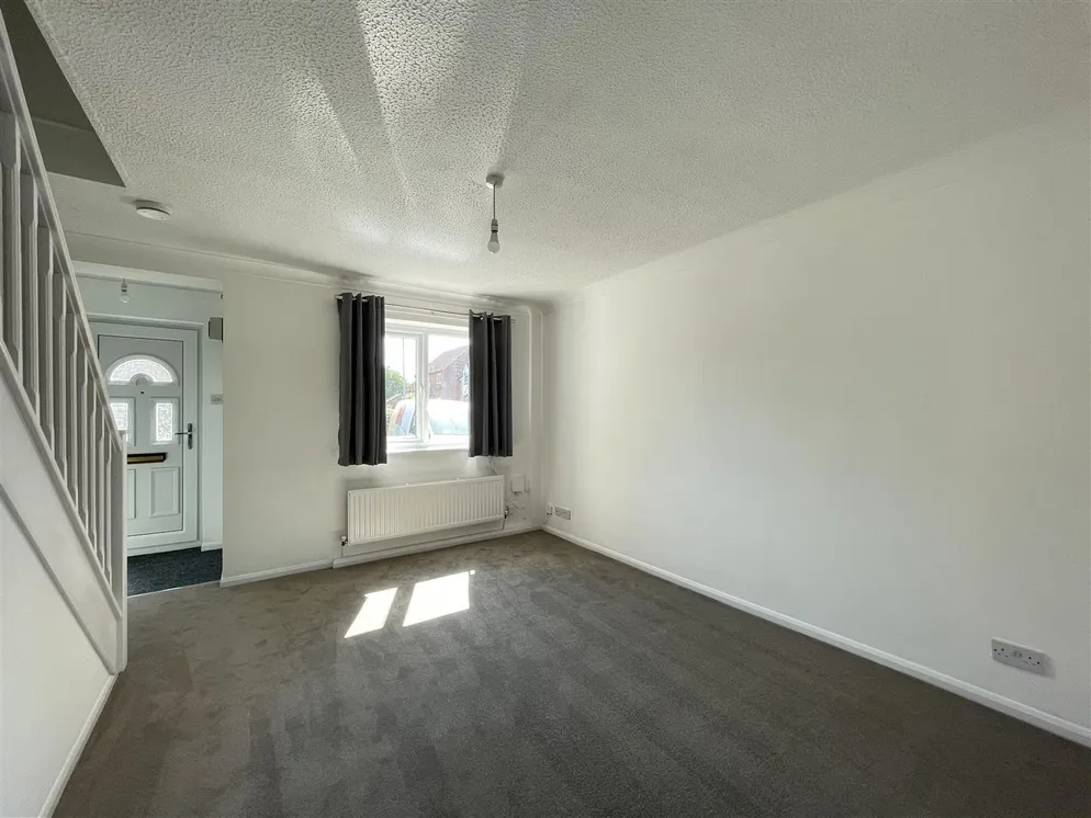 Property carousel item 3