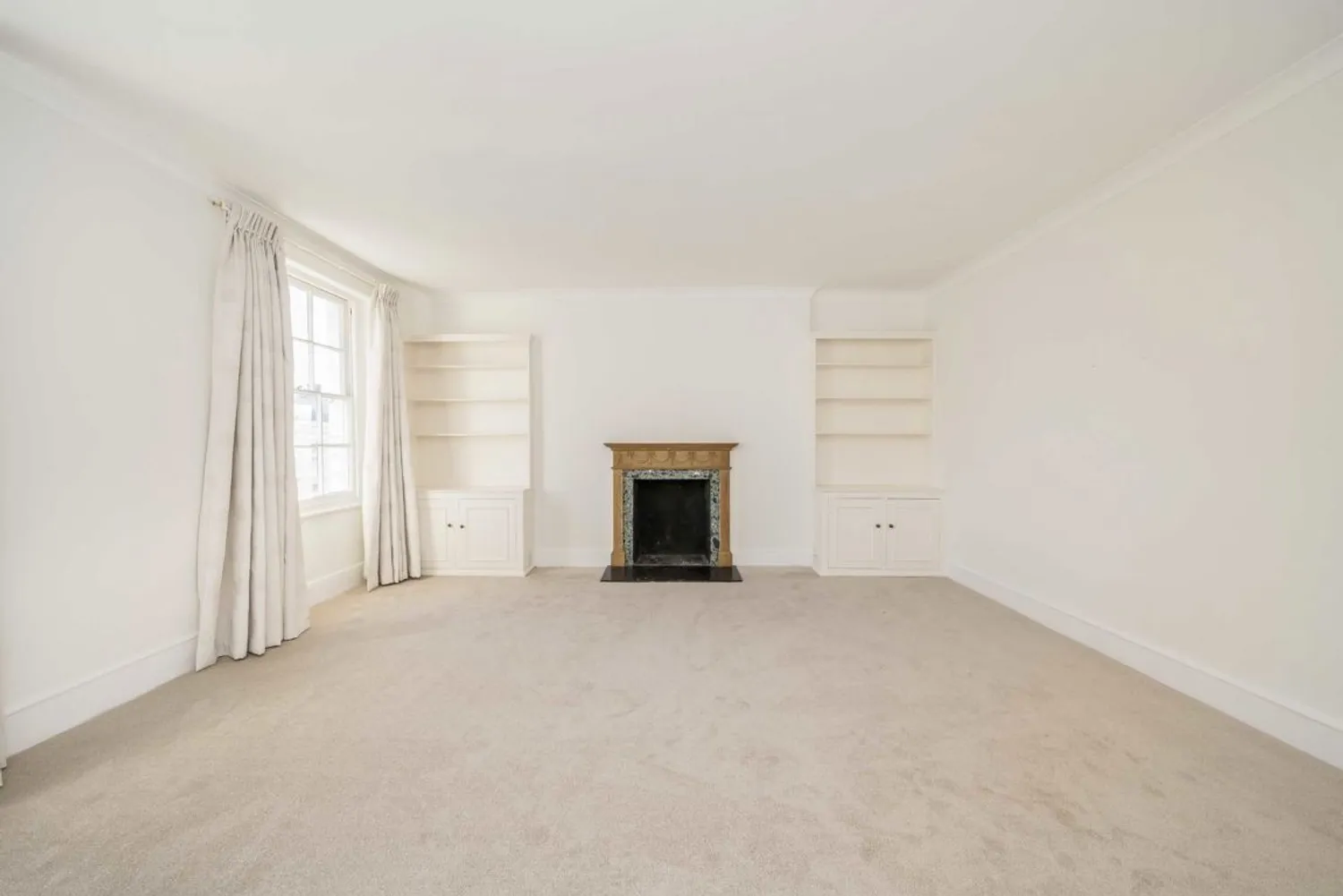 St. George's Drive, London, SW1V photo 2