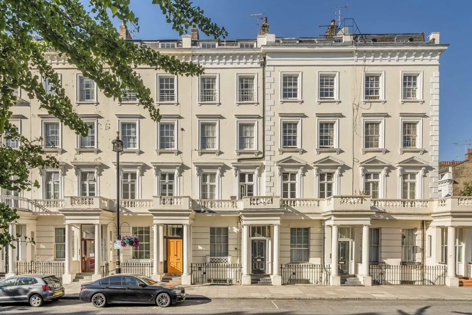 St. George's Drive, London, SW1V photo 11