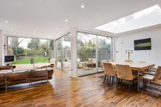 Burgh Heath Road, Epsom KT17 photo 2