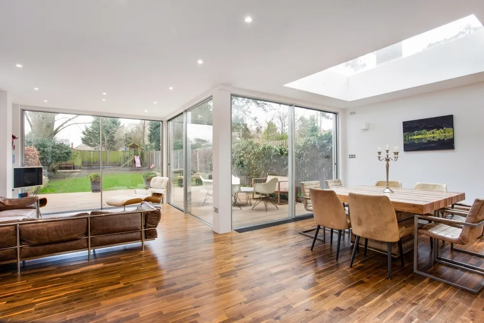 Burgh Heath Road, Epsom KT17 photo 2