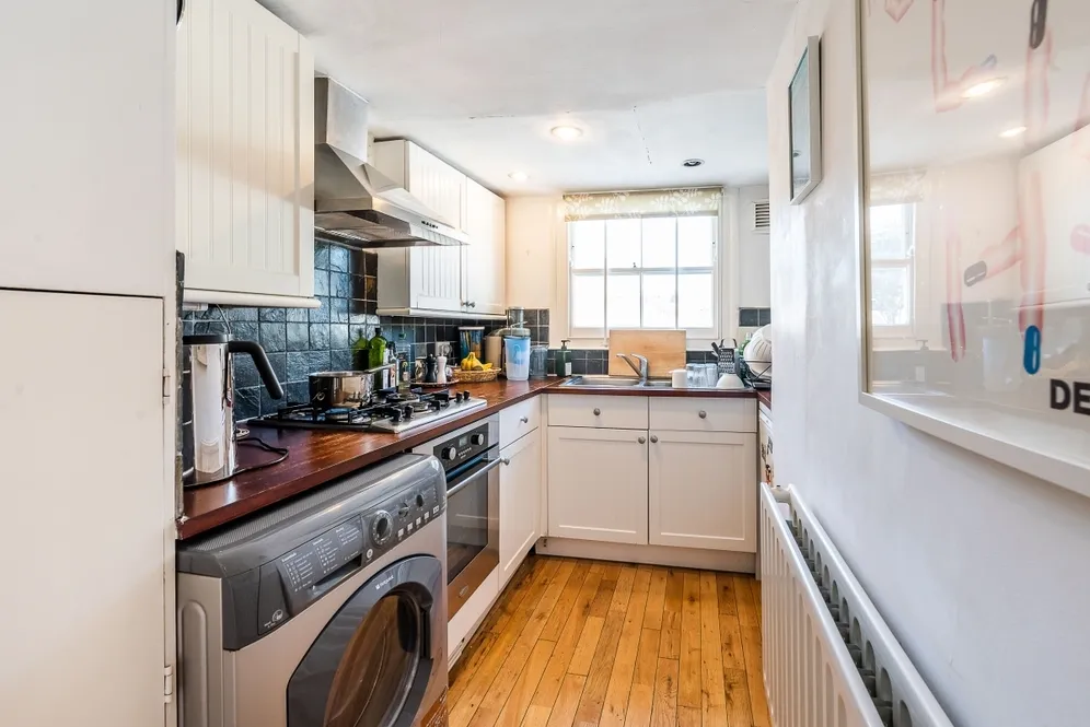 Lambourn Road, SW4 photo 3