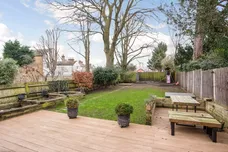 Burgh Heath Road, Epsom KT17 photo 4