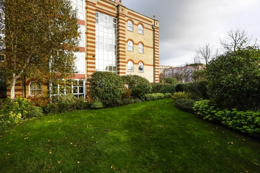 Keble Place Barnes SW13 photo 5