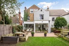 Burgh Heath Road, Epsom KT17 photo 14