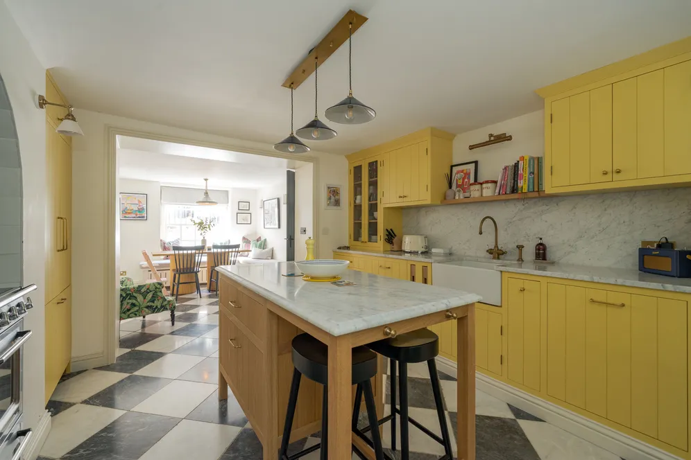 The Butts, Brentford, TW8 photo 3