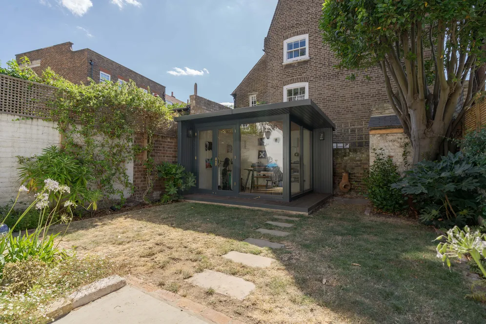 The Butts, Brentford, TW8 photo 7