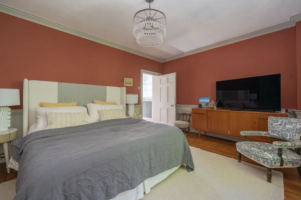 The Butts, Brentford, TW8 photo 14