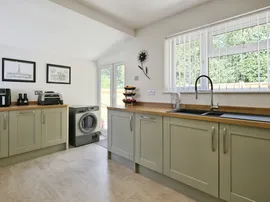Marina Crescent, Durrington, Salisbury thumb 3