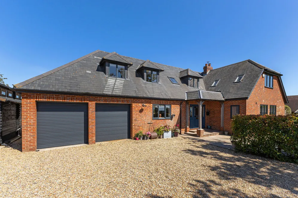 River Hill, Binsted, GU34 photo 17