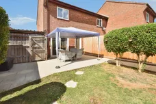 Allen Close, Tiverton