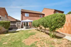 Allen Close, Tiverton