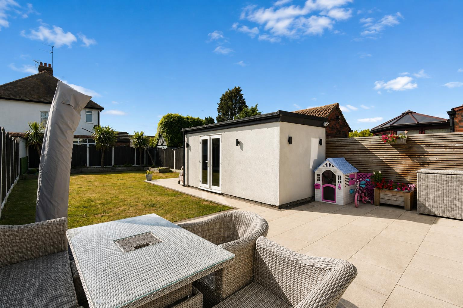 Woodland End, Hull Image 4