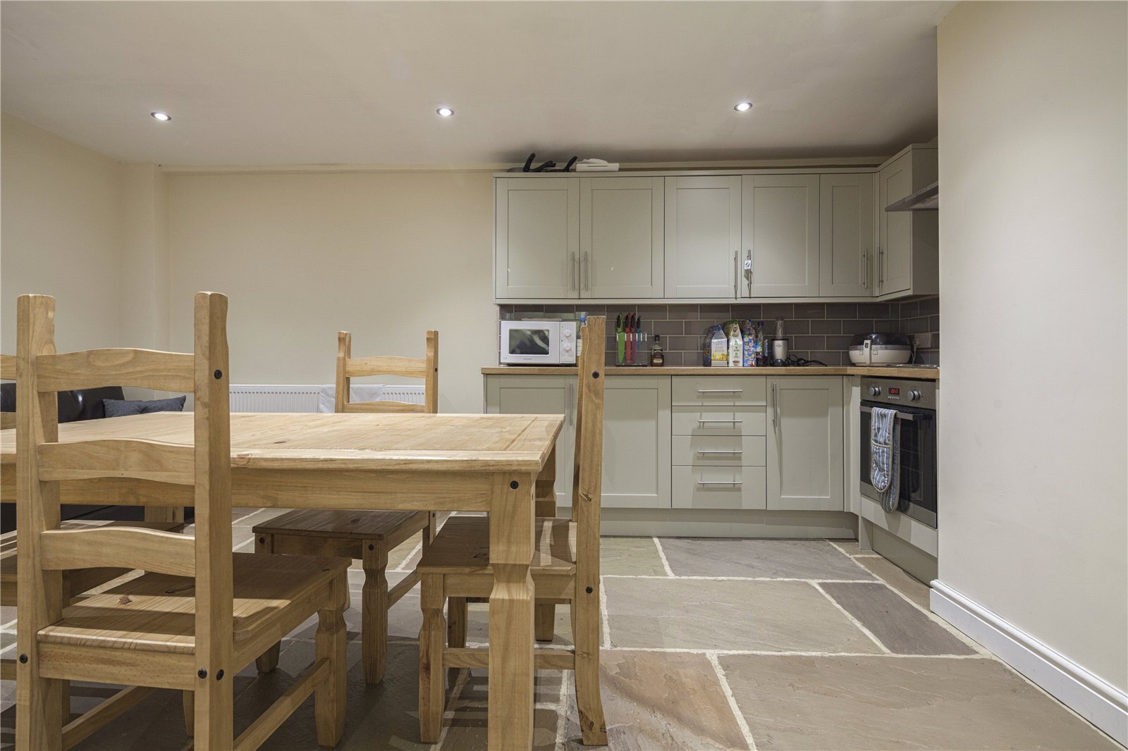 72 Fitzwilliam Street, Huddersfield, HD1 Image 3