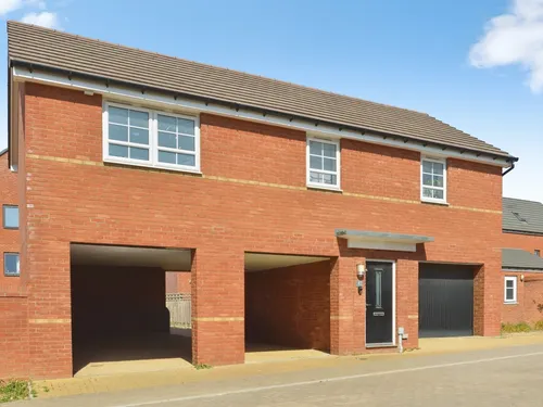 Saturn Avenue, Fairfields, Milton Keynesphoto