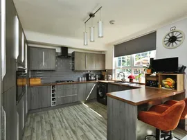 Manor Road, Swinton, Mexborough thumb 2