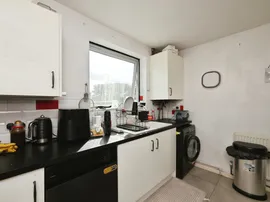 Amberry Court, HARLOW thumb 3