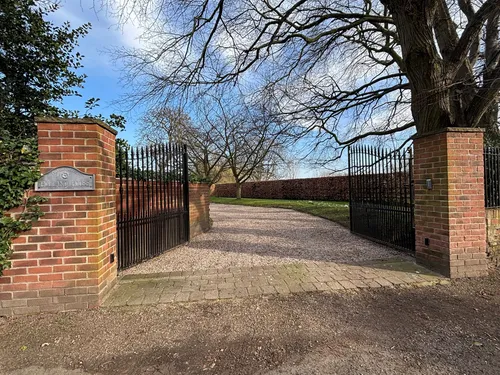 River Lane, Misson, Doncasterphoto