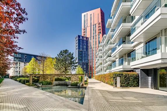 Mylo - Nine Elms Point