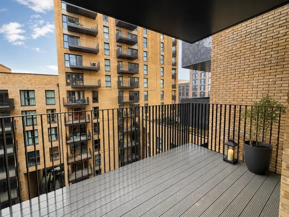 London E17