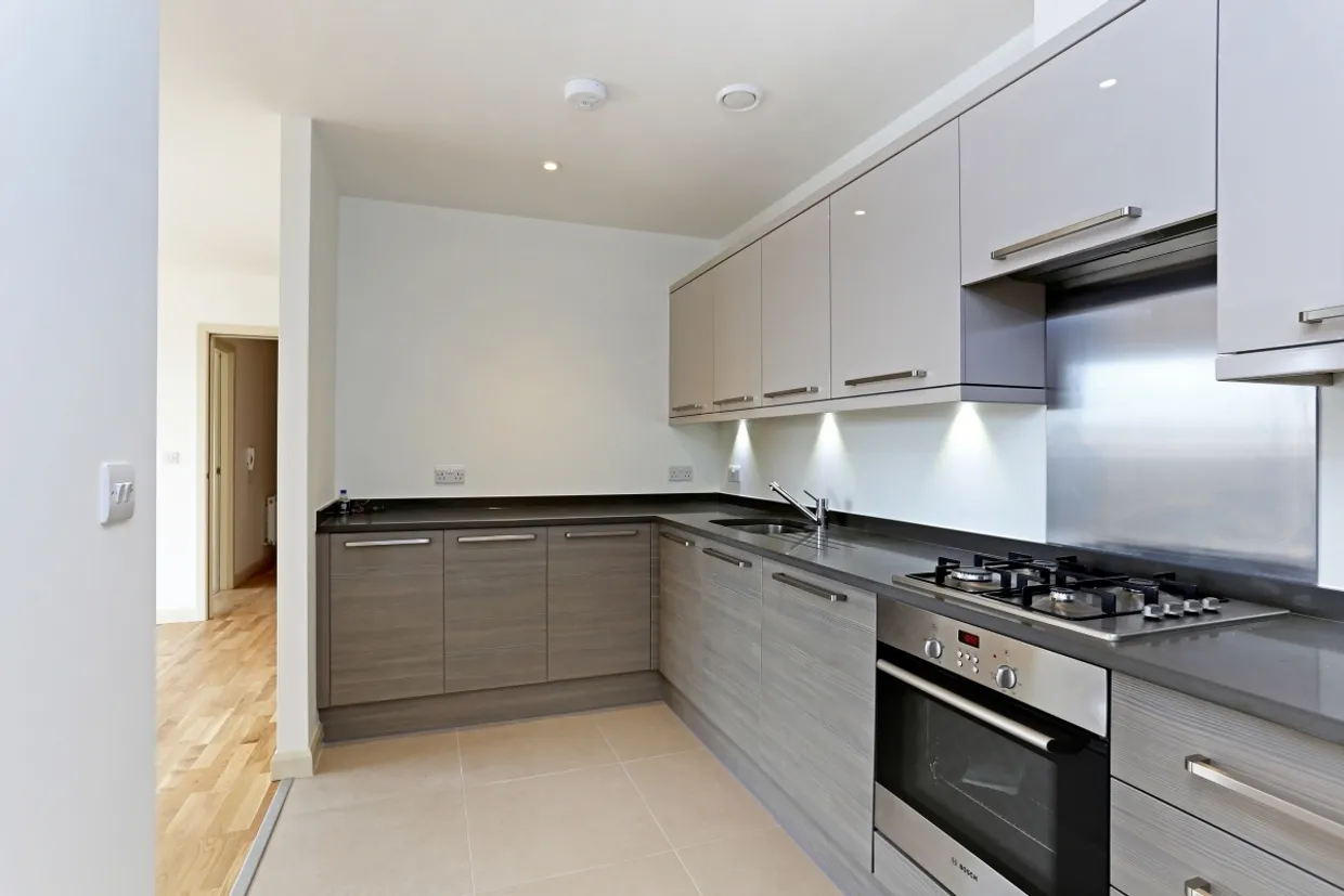 Alpine Road London NW9 photo 3