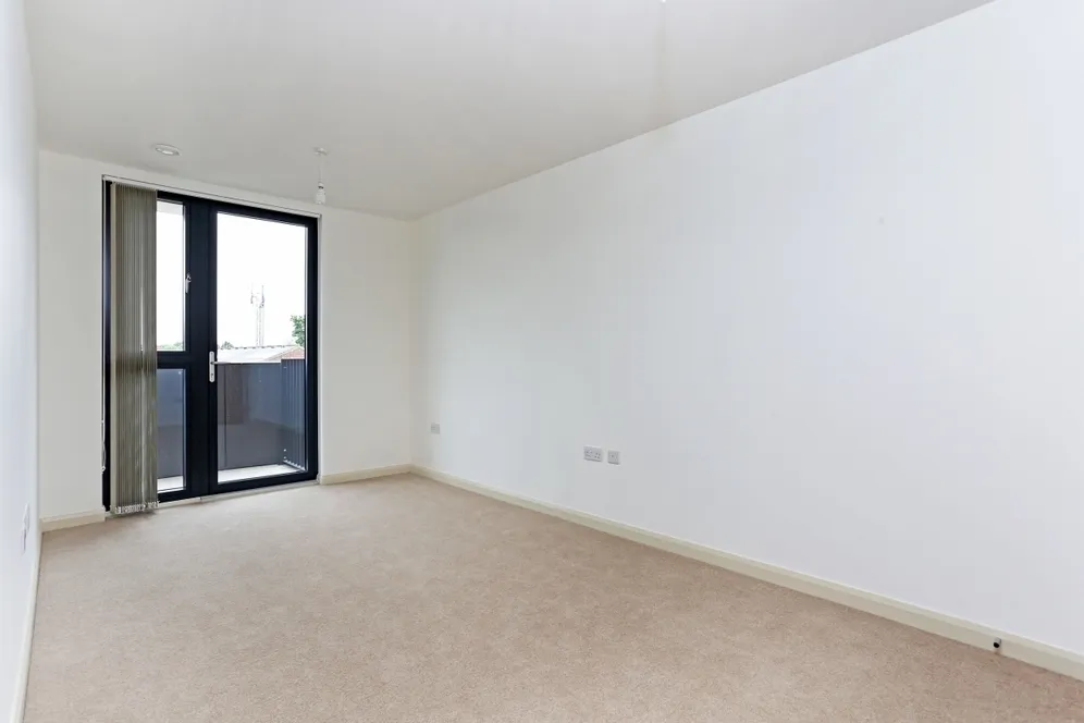 Alpine Road London NW9 photo 6