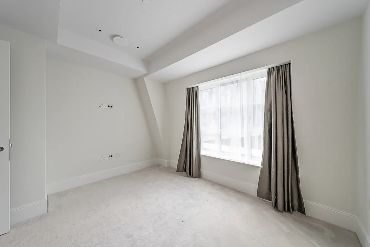 Millbank Westminster SW1P photo 17