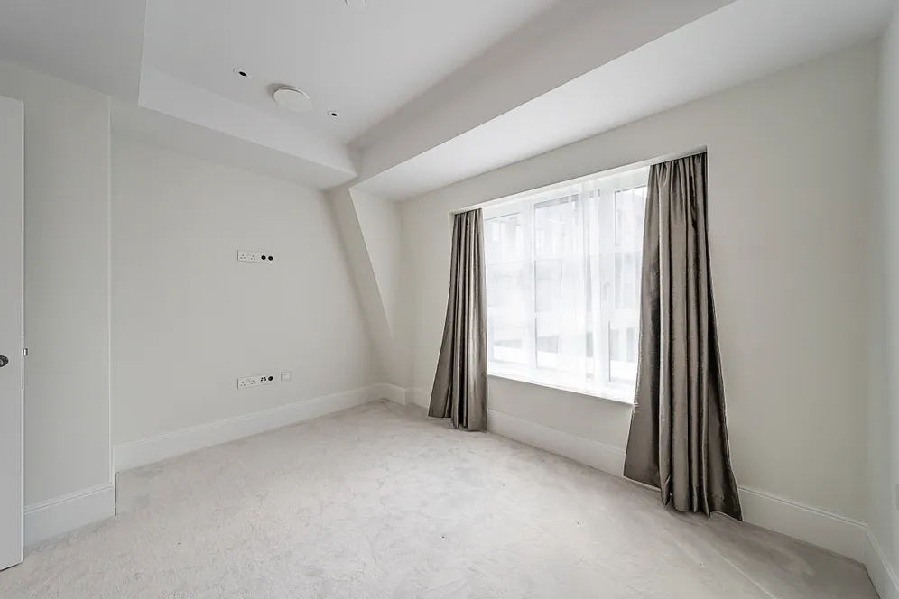 Millbank Westminster SW1P photo 17