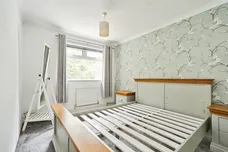 Elmhurst Gardens, Leeds
