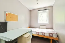 Elmhurst Gardens, Leeds