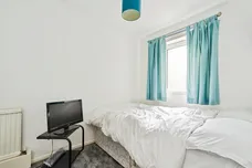 Elmhurst Gardens, Leeds