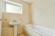 Elmhurst Gardens, Leeds