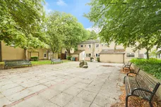 Elmhurst Gardens, Leeds