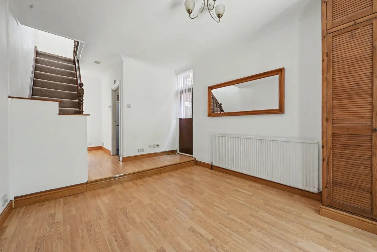 Yewfield Road, London, NW10