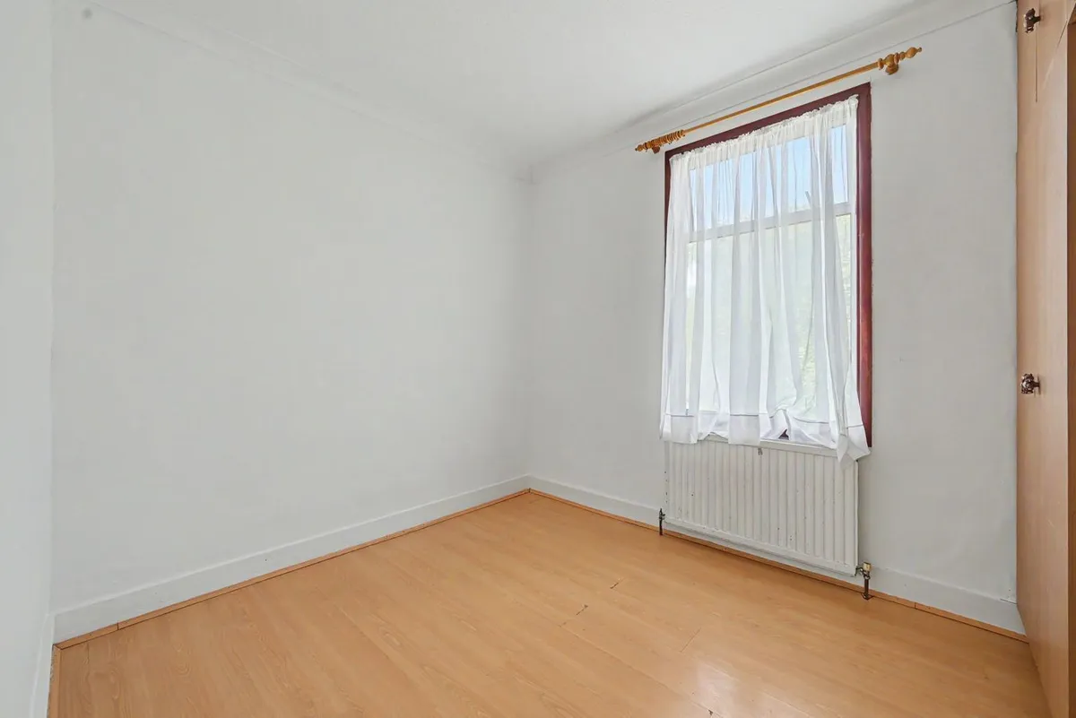 Yewfield Road, London, NW10